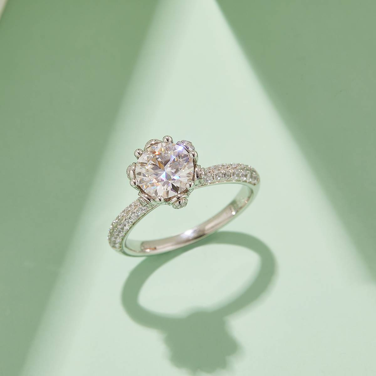 Straight arm luxury floral god S925 silver plated platinum moissanite diamond women's ring 1.5 carats D-grade